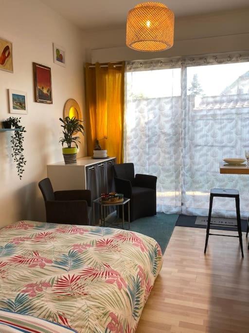 Ferienwohnung Le Cosy Tassin - Rez De Jardin Exterior foto